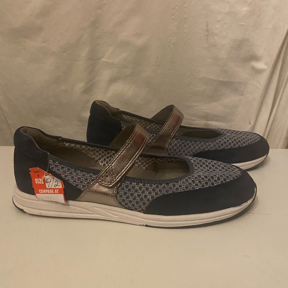 Aerosoles blue leather &  fabric maryjane shoes size 5.5 & 9.5 NWT